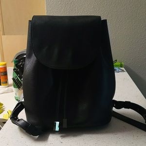 Everlane black leather backpack